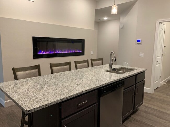 Photo - A taste of Tuscany! Gorgeous 2 Bedroom 2 B...