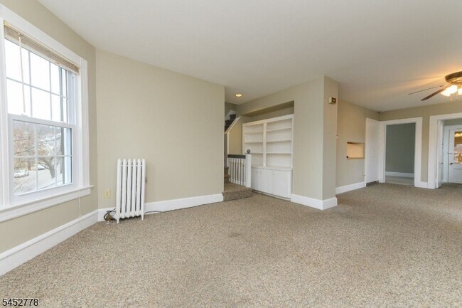 Photo - 11 Montague Pl