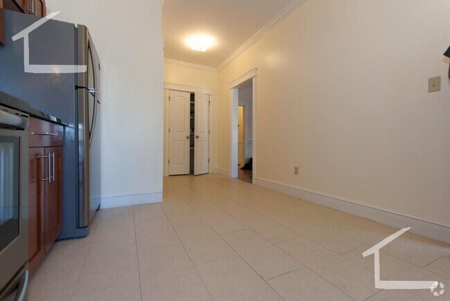 Building Photo - Renovated Allston 4 Bed/2 Bath Rental
