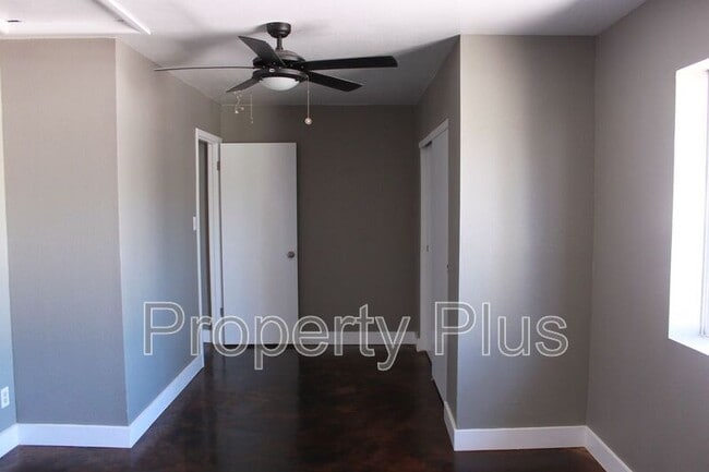 Photo - 1228 S McKemy St