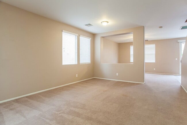 Photo - 11592 Renzo St