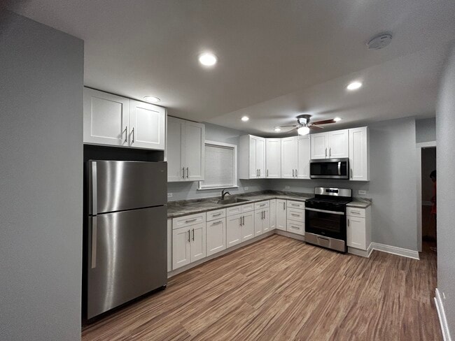 Photo - 5047 W Winona St Unit 1st Floor