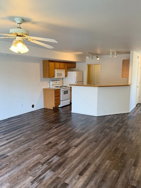 Photo - 233 E Shelby Ln