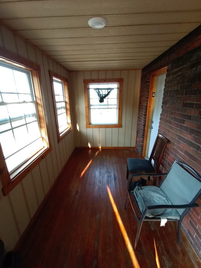 Front porch - 206 Edwin Ave SE Unit 3