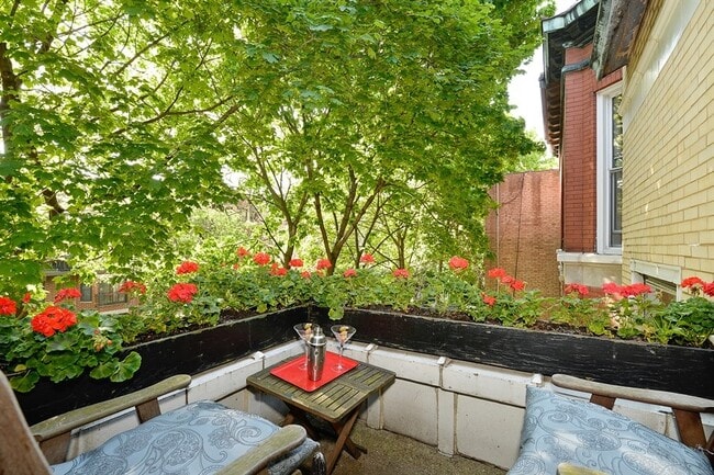 Front Balcony - 2737 N Hampden Ct Unit 2
