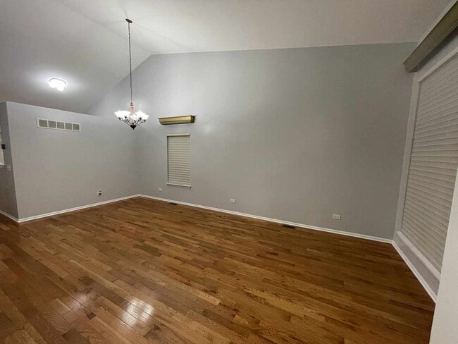 Photo - 76 Canterbury Trail