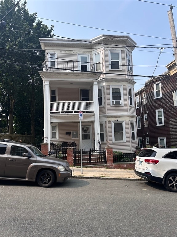 Building Photo - 73 Cushing Ave Unit 1 Rental