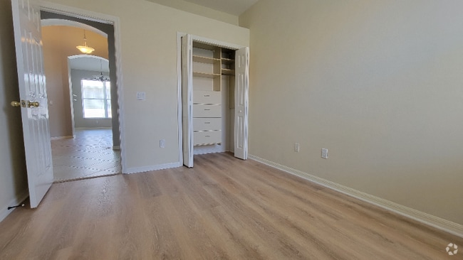 Building Photo - 5392 New Covington Dr Rental