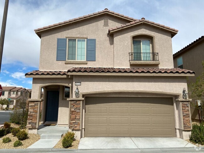 Building Photo - Gorgeous Home in Gated Community!