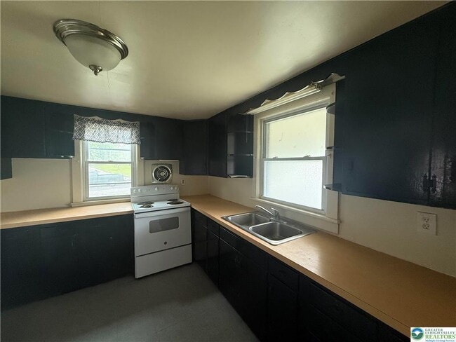 Photo - 4163 Fairmont St