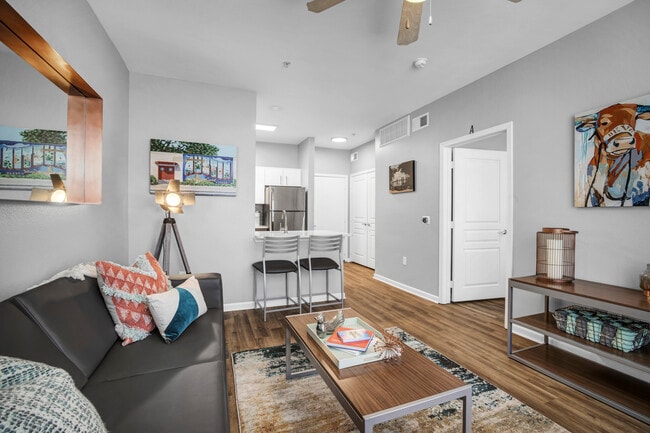 Building Photo - Sterling Rental
