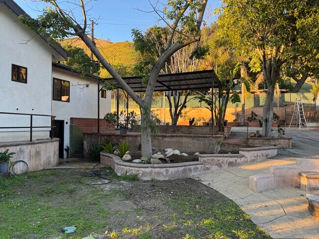 Photo - 9859 Foothill Blvd