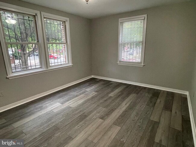 Building Photo - 600 I St NE Unit 1