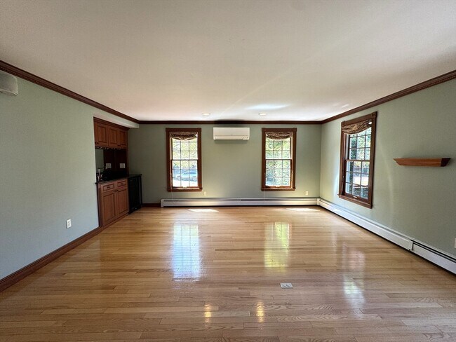 61 Carlton Ln Unit 0