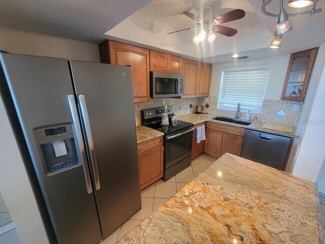 Photo - 311 Newport Dr Unit 311