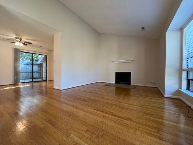 Photo - 6828 Ray Rd Unit Suite A