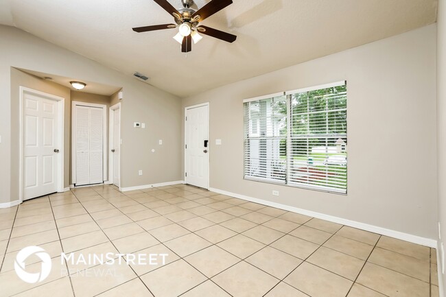 Photo - 1697 Courtland Blvd
