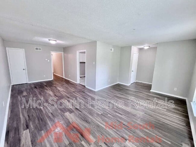 Photo - 4077 Forest View Dr