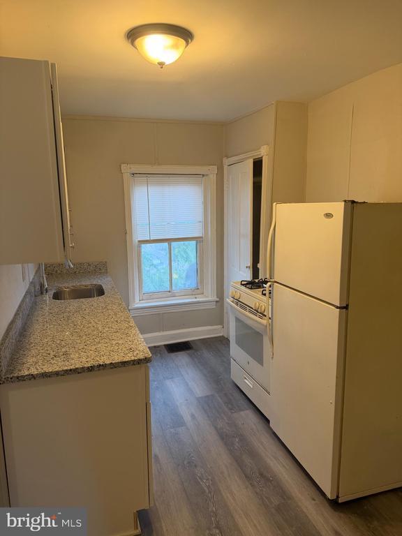 Photo - 1223 Swede St