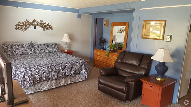 Building Photo - ROSE TREE INN - UPTOWN SEDONA- FURNISHED  ... Unit 2 Rental