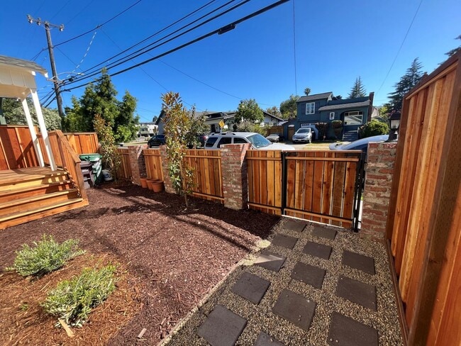 Photo - 4331-4333 Brookdale Unit 4331 Brookdale