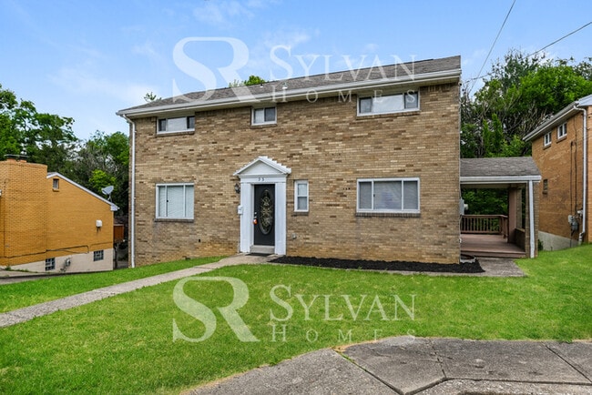 Photo - Gorgeous 5 BR in Pittsburgh!