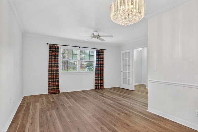 Photo - Spacious & Exciting Townhome style Condo
