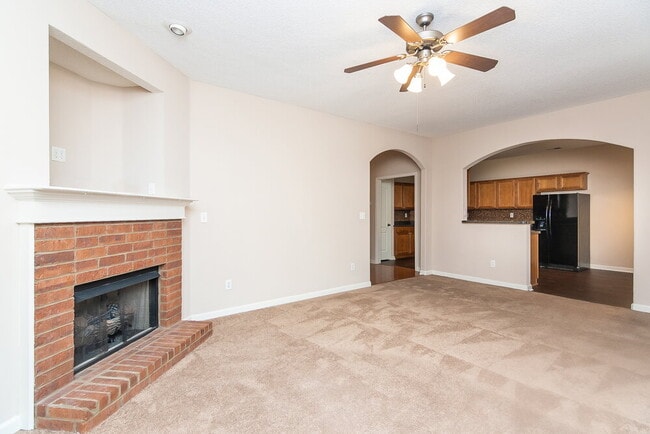 Photo - 1506 Lawson Dr