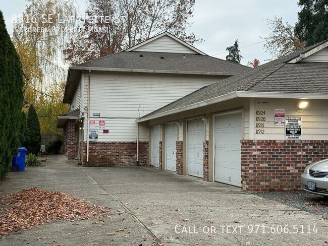 Photo - 8916 SE Lafayette St