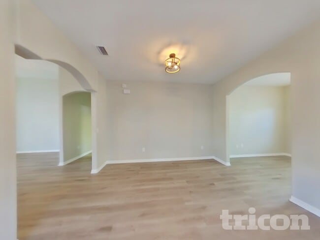 Photo - 3921 Langdrum Dr