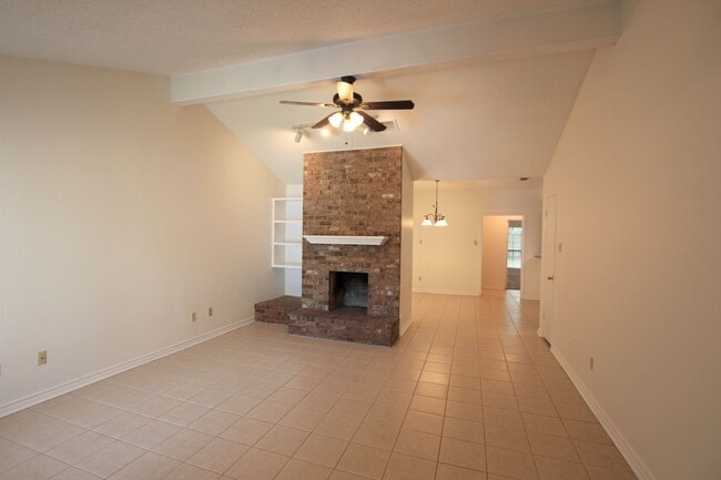 Photo - Available - Charming 2-bedroom, 2.5-bath townhome