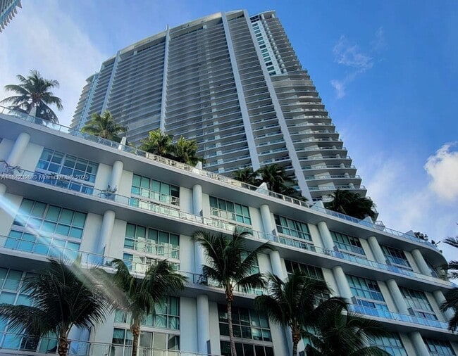 Photo - 90 SW 3rd St Unidad 2012 Rental