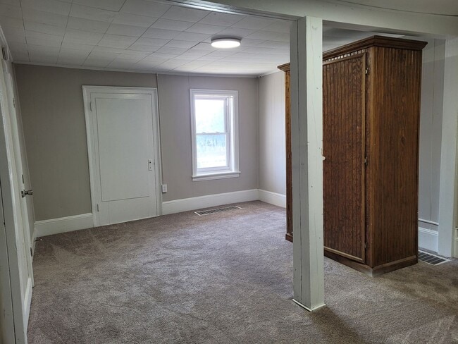 Photo - 127 W Burd St Unit 127 W Burd St