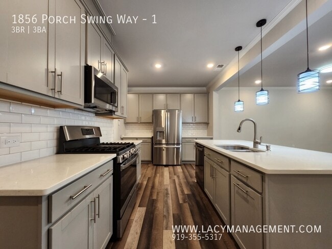 Photo - 1856 Porch Swing Wy