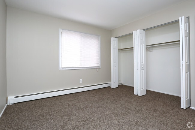 1BR, 1BA - Bedroom