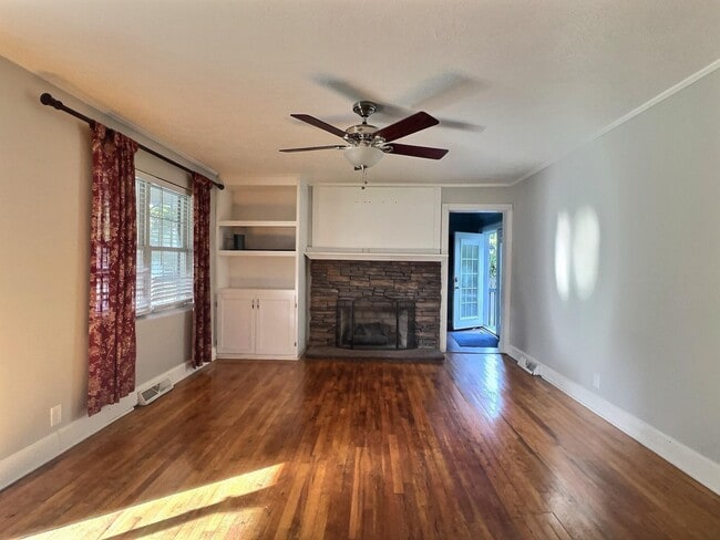 Photo - 339 Charleston St SE