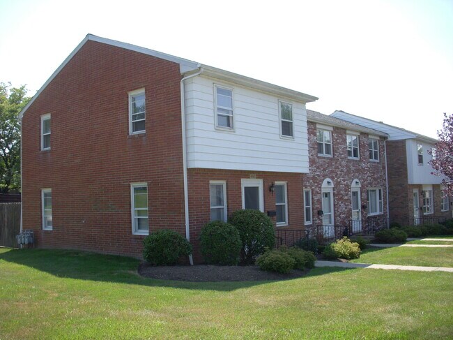 Front Exterior - 4158 Woodbine Ter Townhome