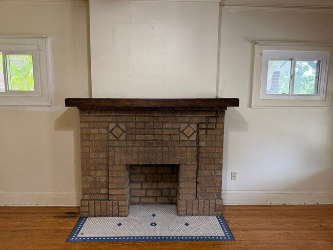Photo - 1357 Phelps Ave Unit 4