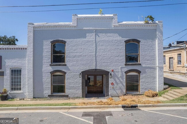 Building Photo - 86 S Forest Ave Unit D