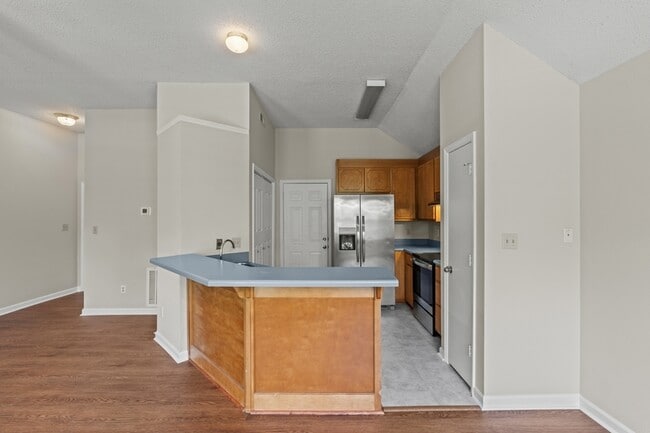 Photo - 100 River Oaks Dr