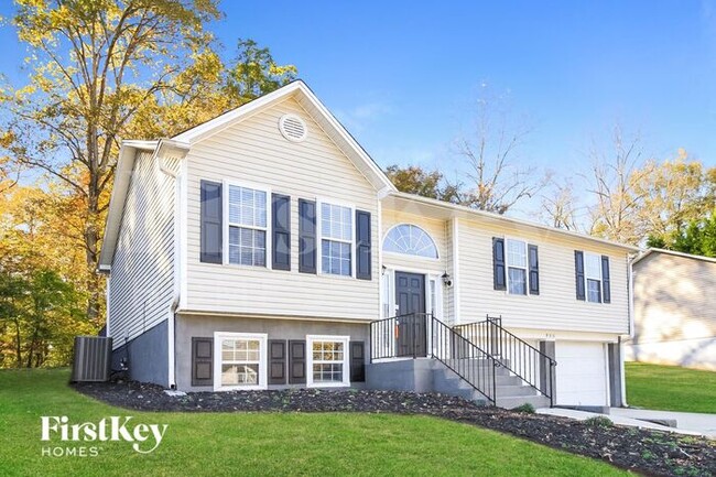 Photo - 950 Buckhorn Ct House