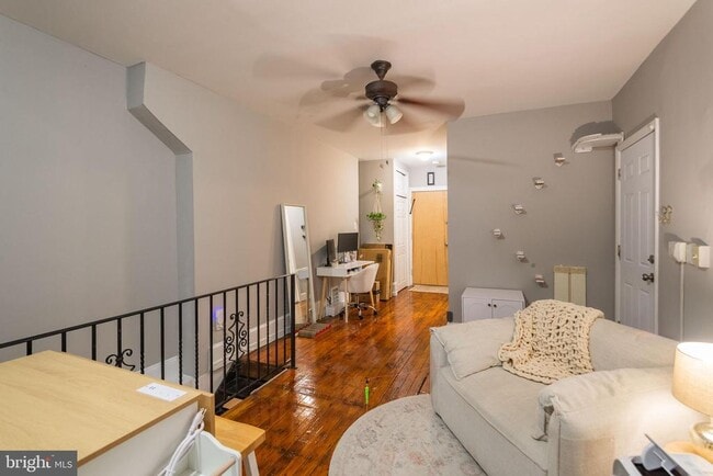 Photo - 1919 Spring Garden St Unit 1R