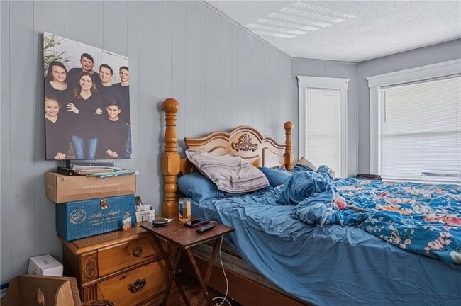 937 Social St Unit 2