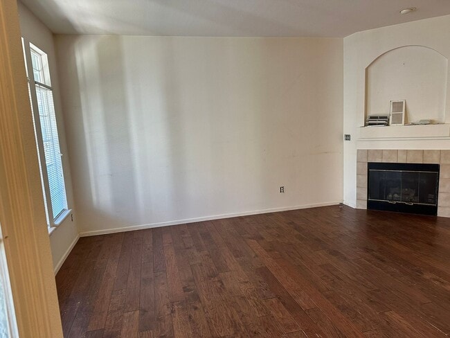 Photo - Make this refreshed townhome your own!
