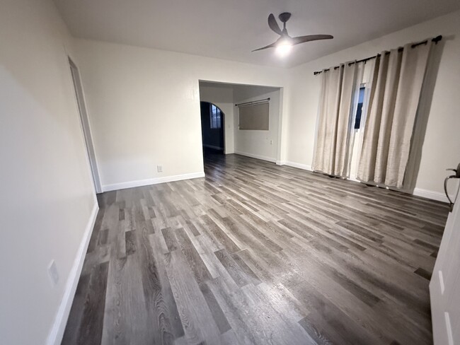 Photo - 9625 Adoree St