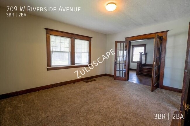 Photo - 709 W Riverside Ave