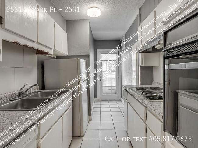 Photo - 2531 W Park Pl Unit 2531