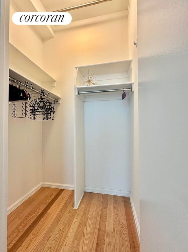 Photo - 46-10 Center Blvd