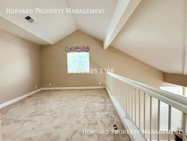 Photo - 39882 Potrero Dr