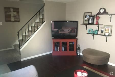 Building Photo - 627 Taylor Ave Unit B Rental